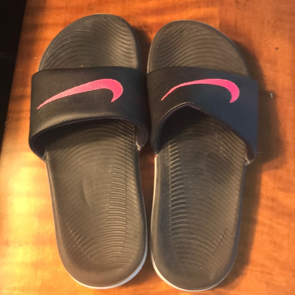 Nike slides - Picture 3 of 3
